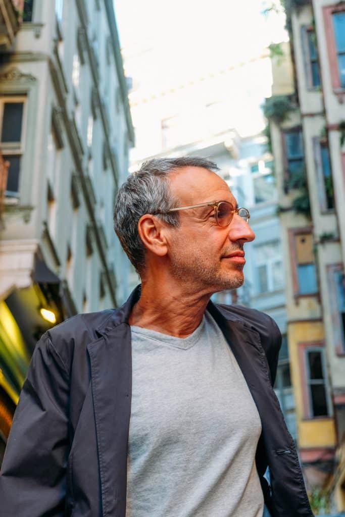 1665135446229-683x1024